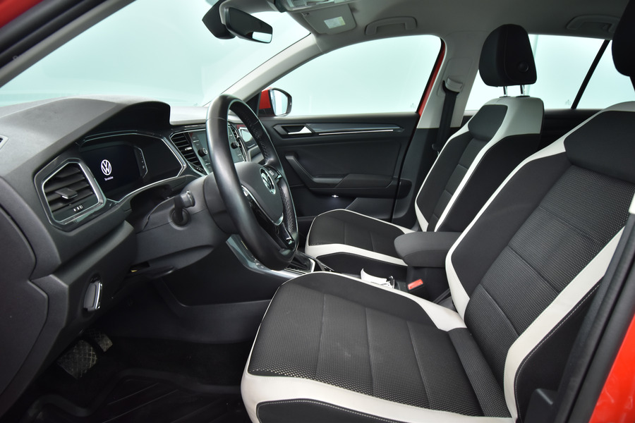 Volkswagen T-Roc vaihtoauto