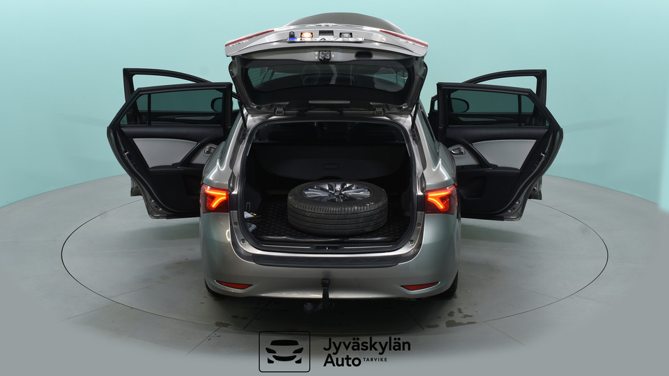 Toyota Avensis vaihtoauto