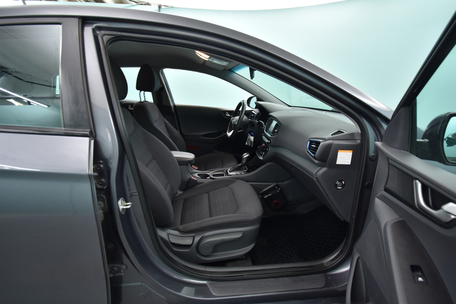 Hyundai IONIQ hybrid vaihtoauto