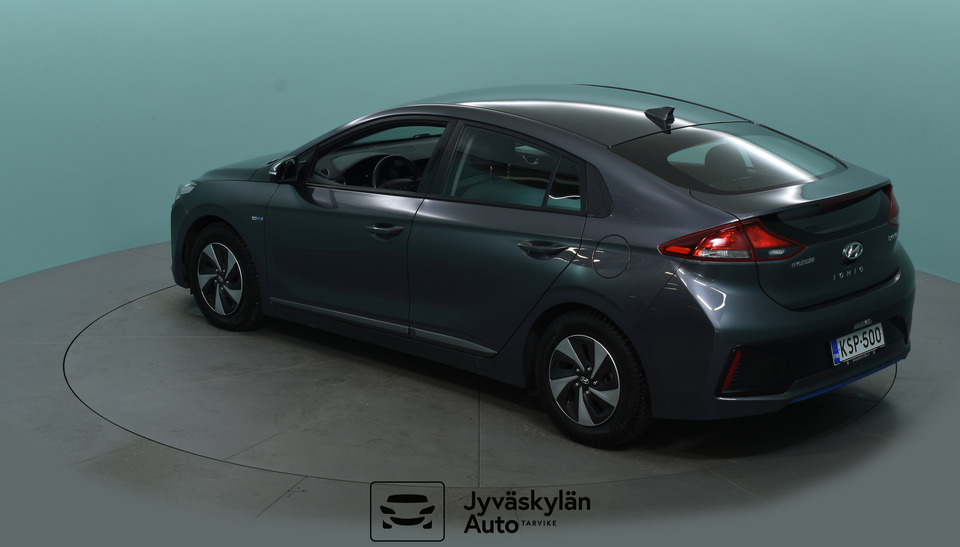 Hyundai IONIQ hybrid vaihtoauto
