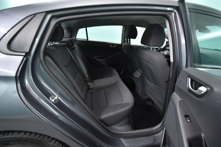 Hyundai IONIQ hybrid vaihtoauto