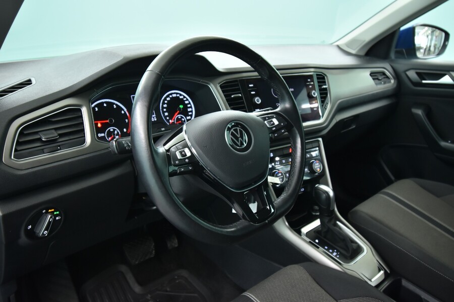 Volkswagen T-Roc vaihtoauto