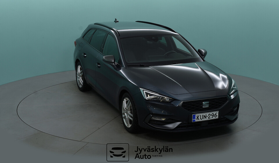 SEAT Leon Sportstourer vaihtoauto