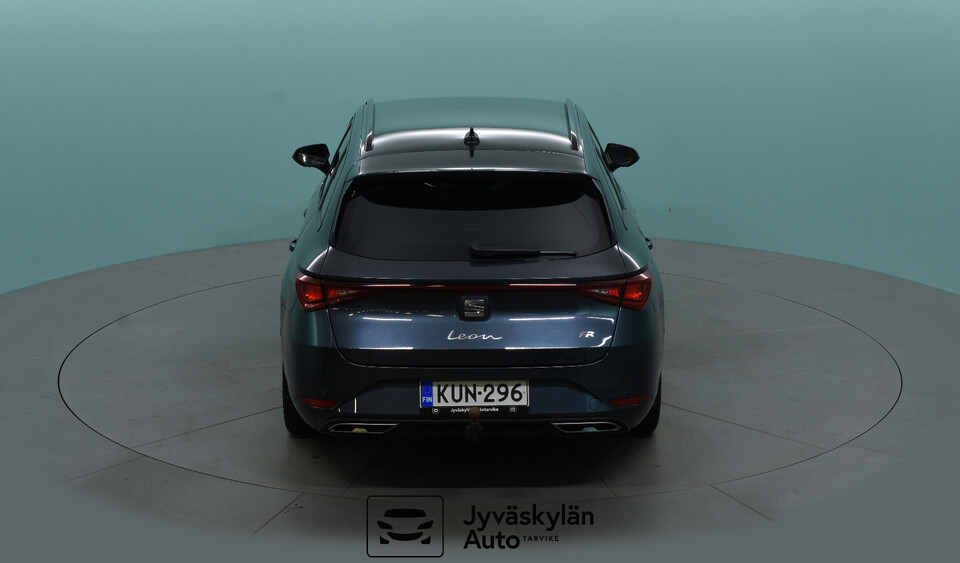 SEAT Leon Sportstourer vaihtoauto