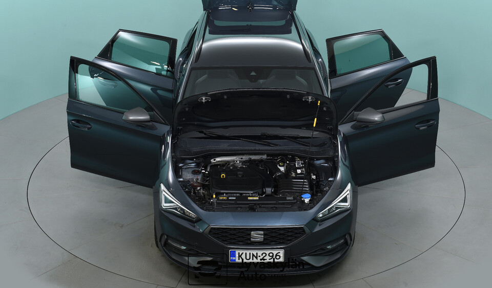 SEAT Leon Sportstourer vaihtoauto