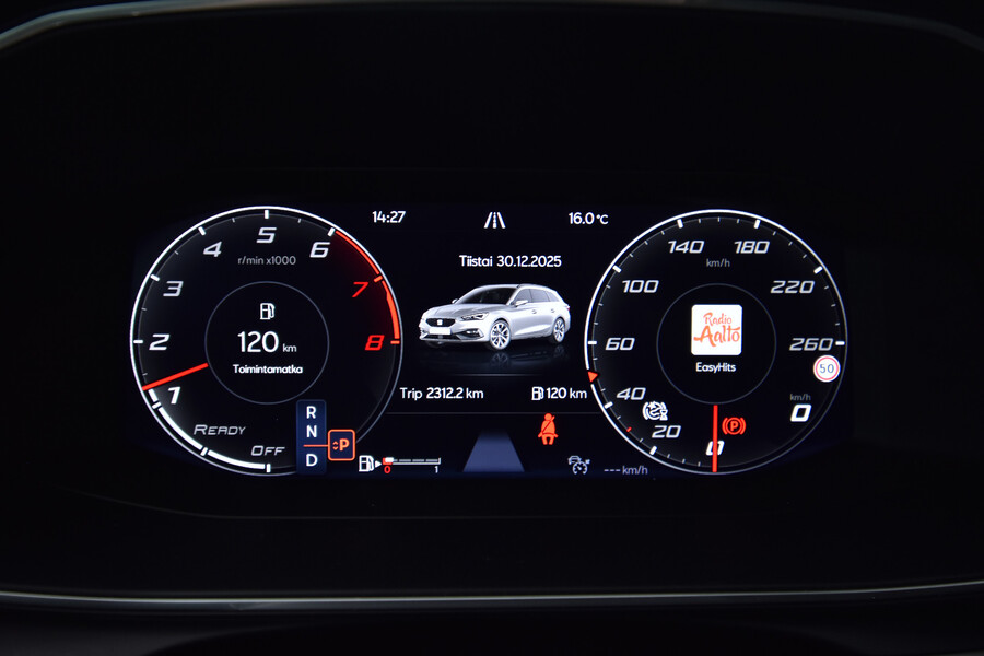 SEAT Leon Sportstourer vaihtoauto