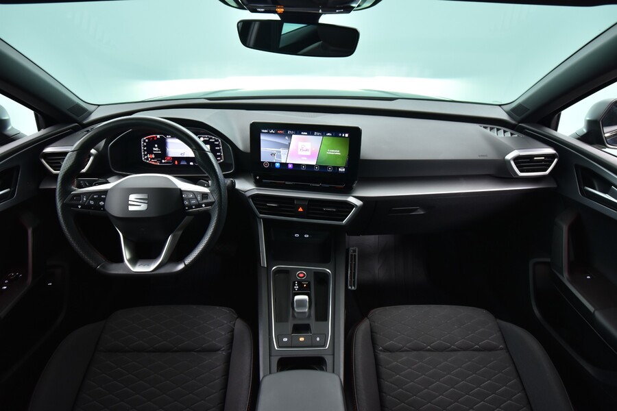 SEAT Leon Sportstourer vaihtoauto