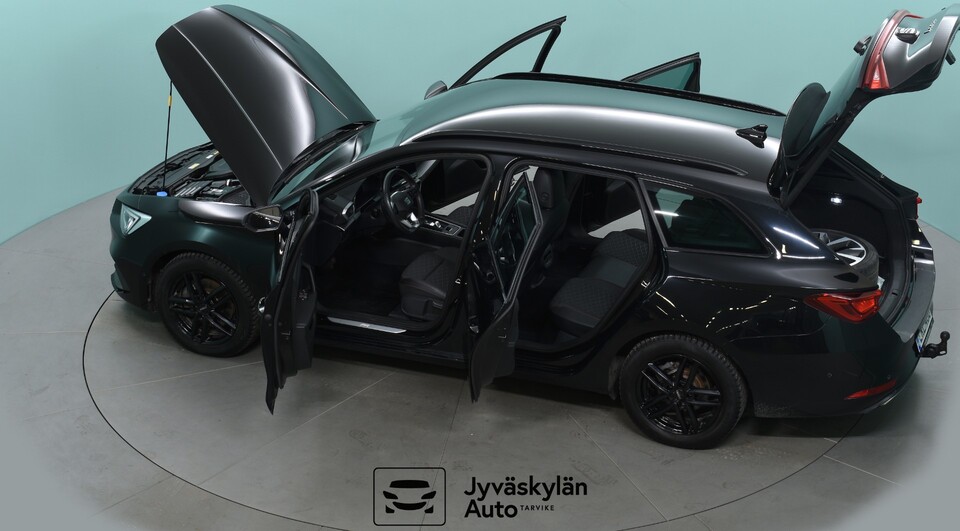 SEAT Leon Sportstourer vaihtoauto
