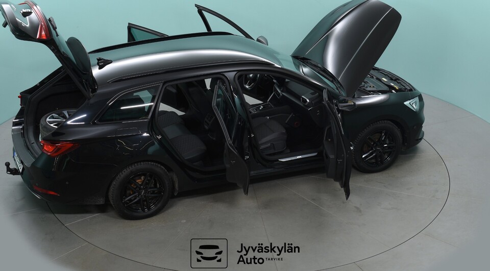 SEAT Leon Sportstourer vaihtoauto