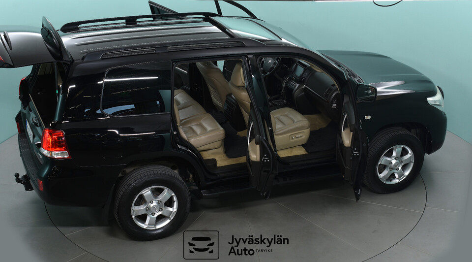 Toyota Land Cruiser vaihtoauto