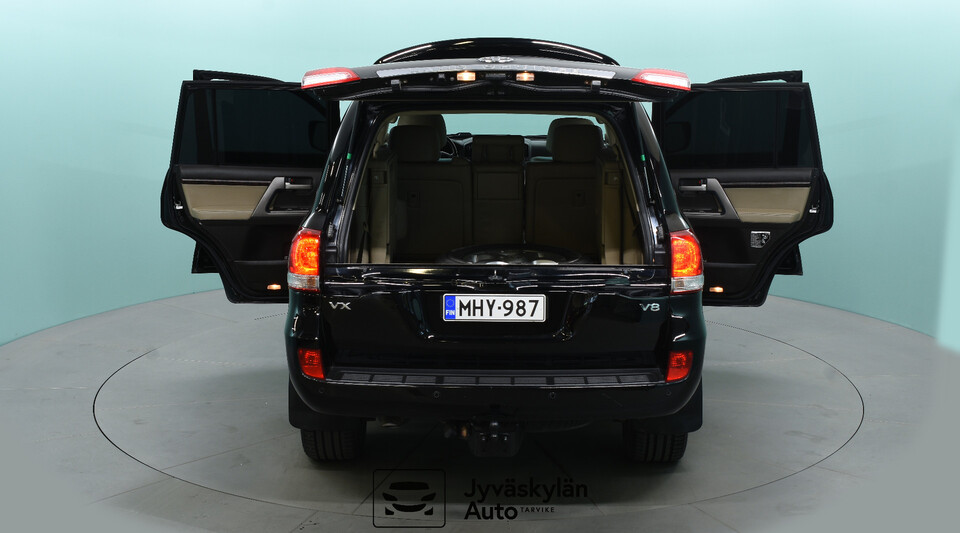 Toyota Land Cruiser vaihtoauto