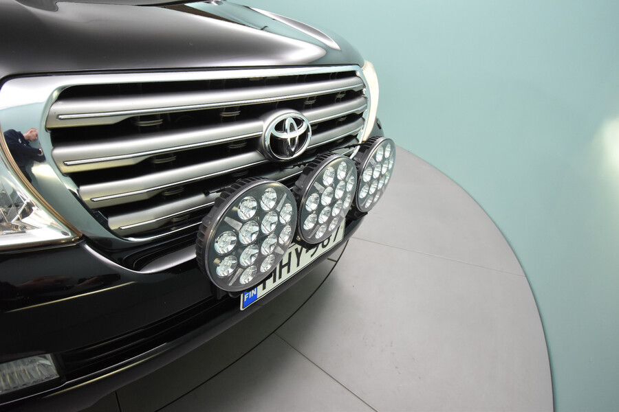 Toyota Land Cruiser vaihtoauto