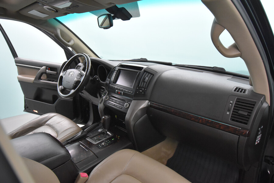 Toyota Land Cruiser vaihtoauto