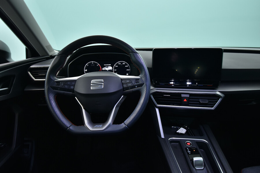 SEAT Leon Sportstourer vaihtoauto