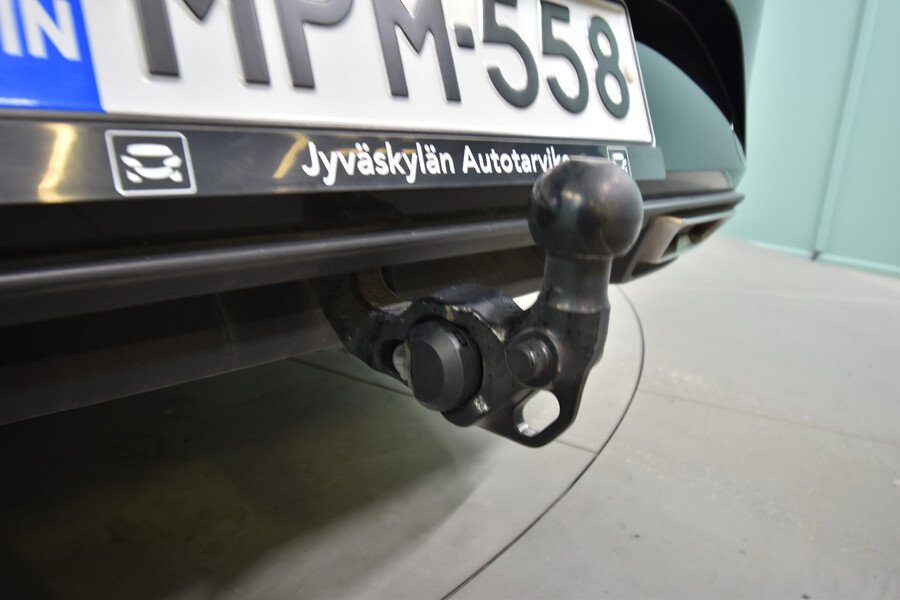 SEAT Leon Sportstourer vaihtoauto