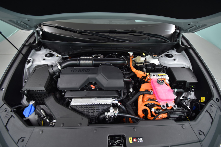 Hyundai TUCSON Hybrid vaihtoauto