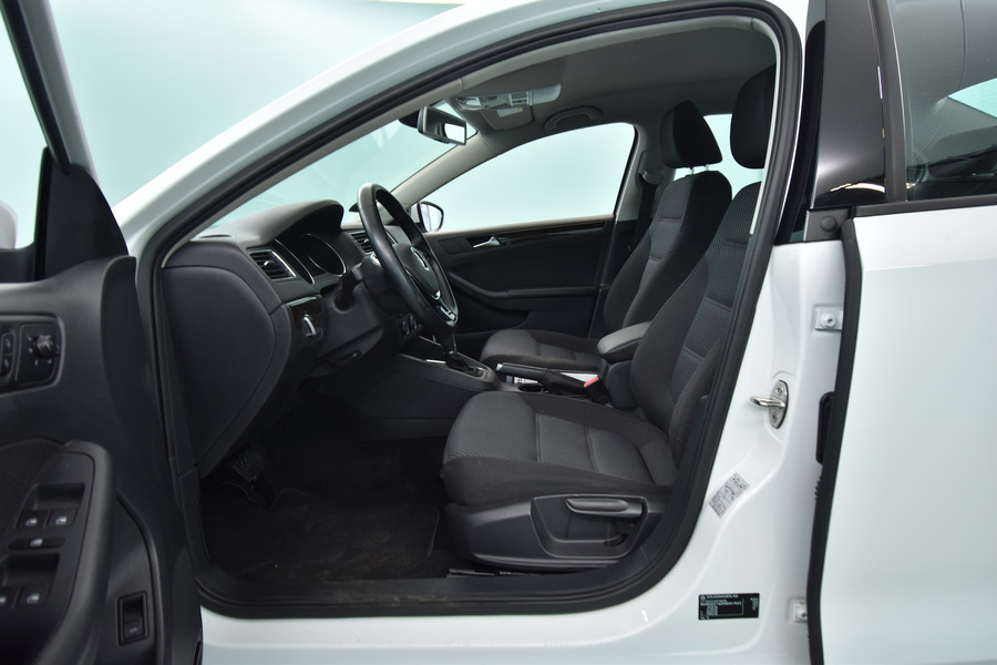 Volkswagen Jetta vaihtoauto