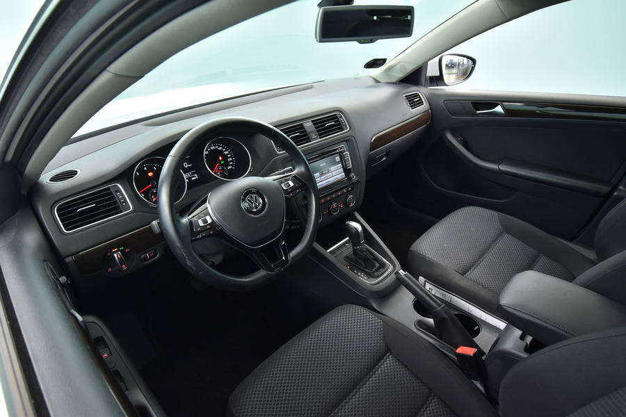 Volkswagen Jetta vaihtoauto