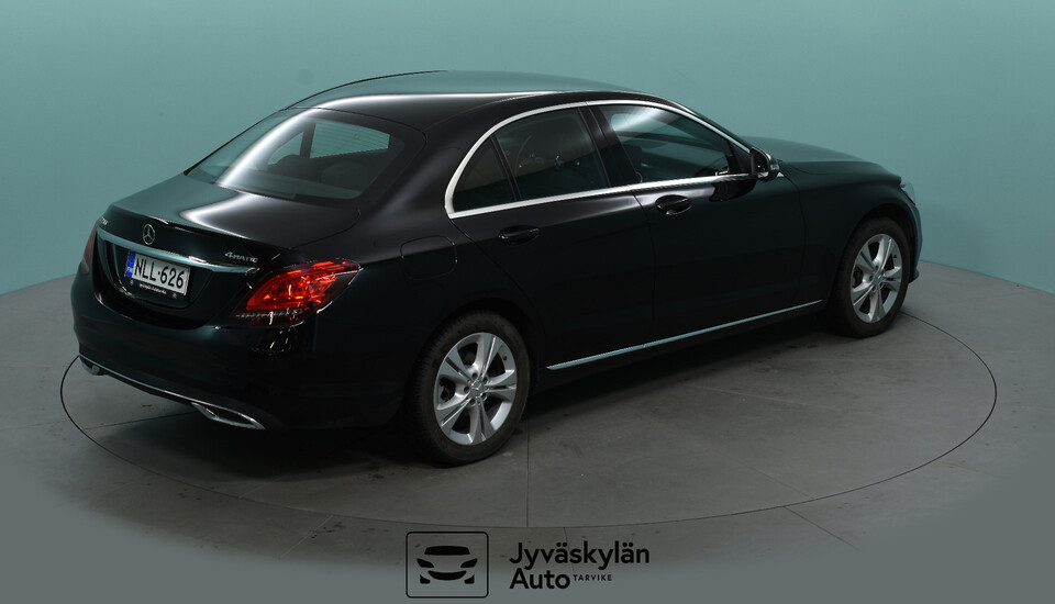 Mercedes-Benz C vaihtoauto