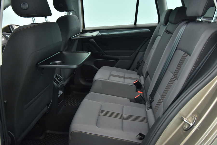 Volkswagen Golf Sportsvan vaihtoauto