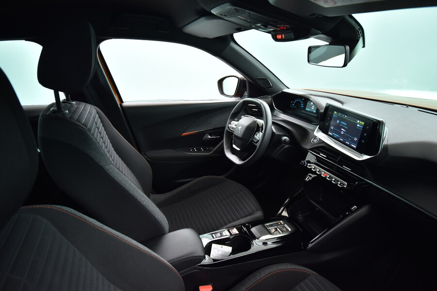 Peugeot e-2008 vaihtoauto