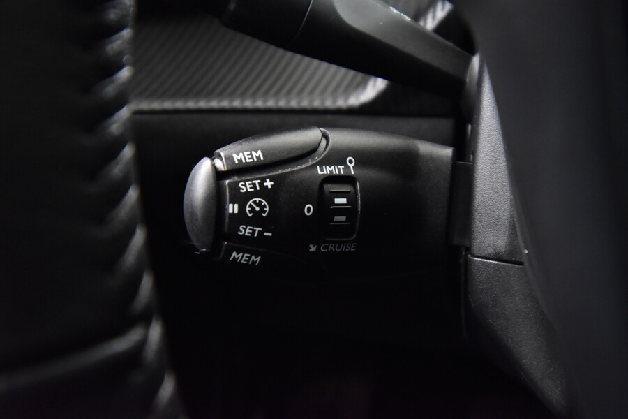 Peugeot e-2008 vaihtoauto