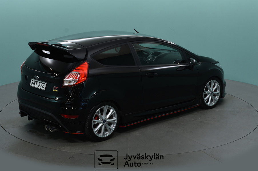 Ford Fiesta vaihtoauto