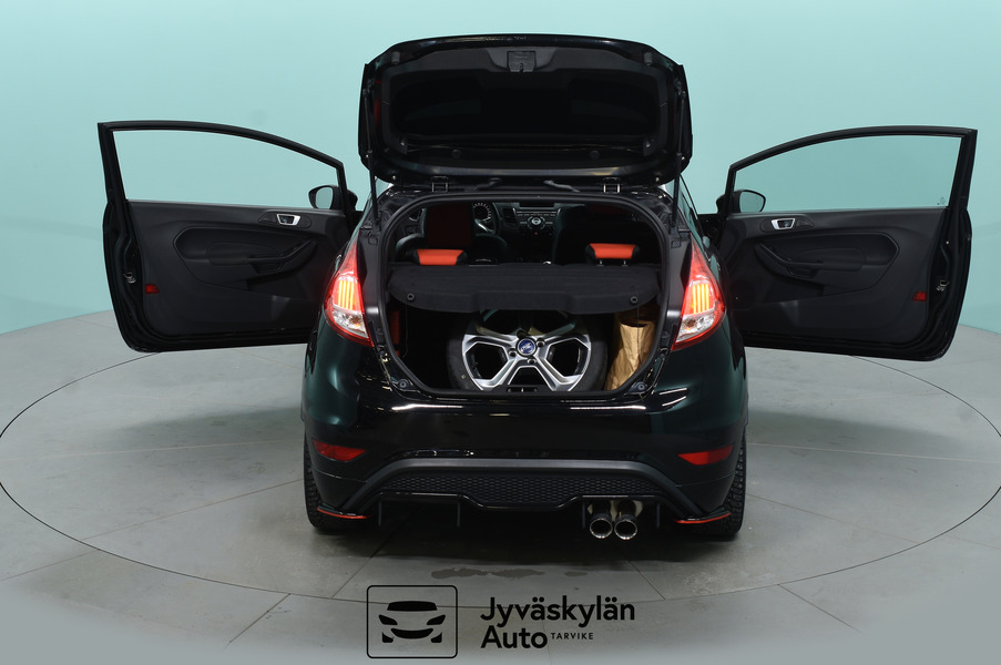 Ford Fiesta vaihtoauto