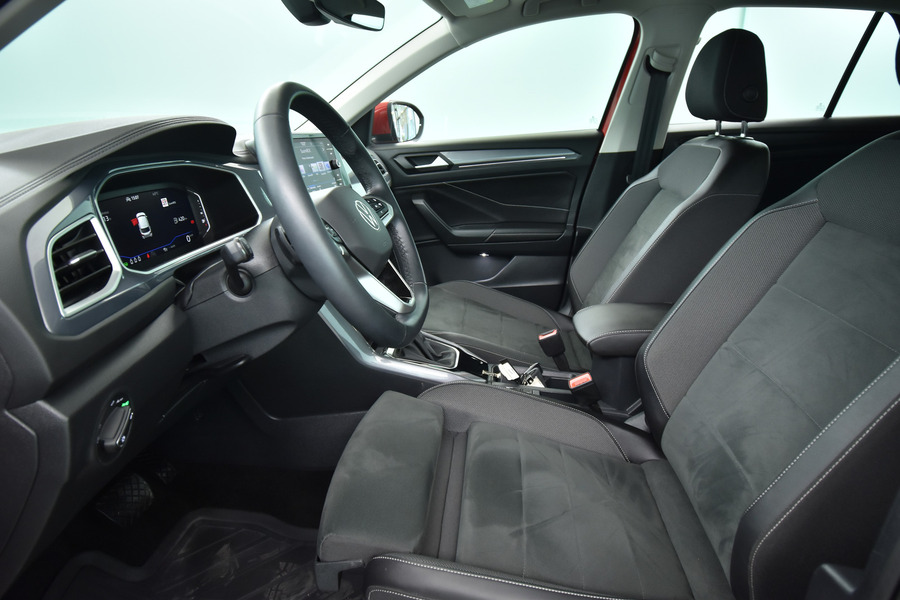 Volkswagen T-Roc vaihtoauto