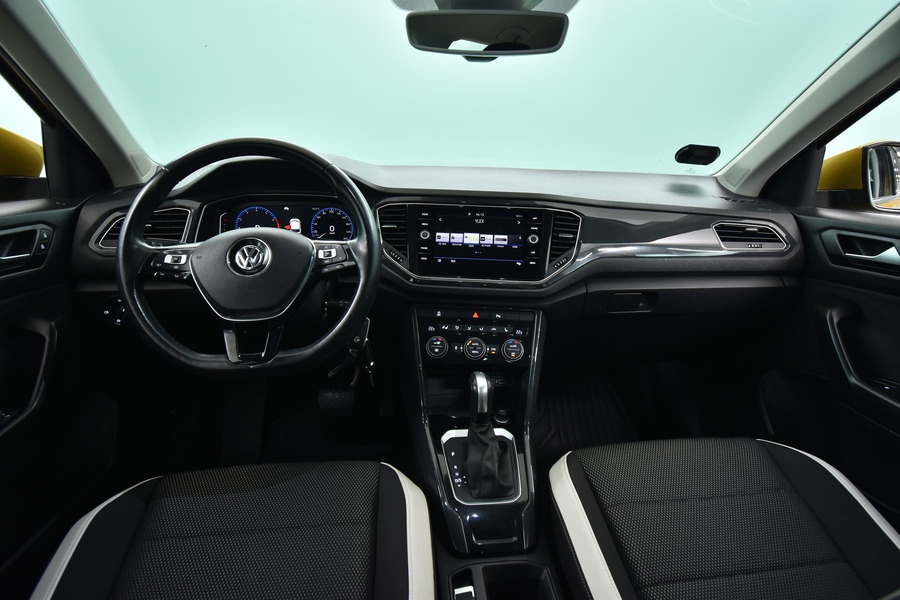 Volkswagen T-Roc vaihtoauto