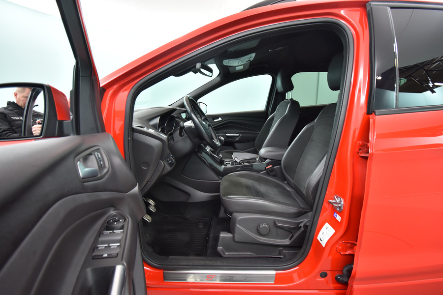 Ford Kuga vaihtoauto