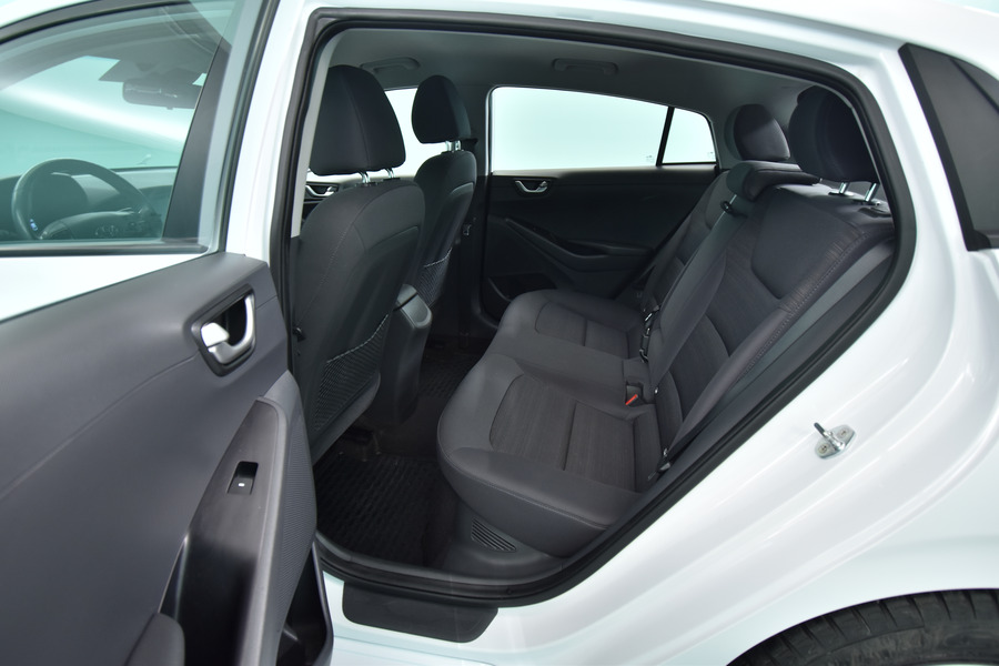 Hyundai IONIQ hybrid vaihtoauto