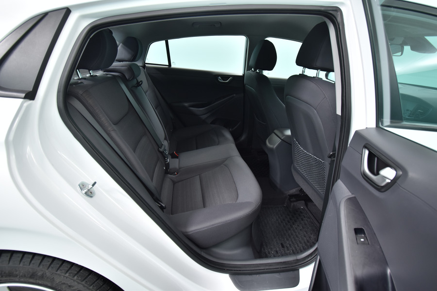 Hyundai IONIQ hybrid vaihtoauto