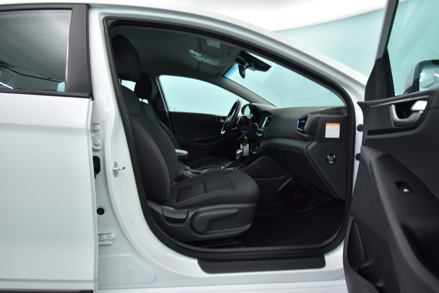 Hyundai IONIQ hybrid vaihtoauto