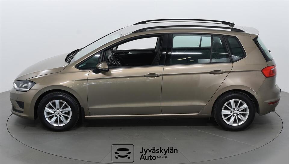 Volkswagen Golf Sportsvan vaihtoauto
