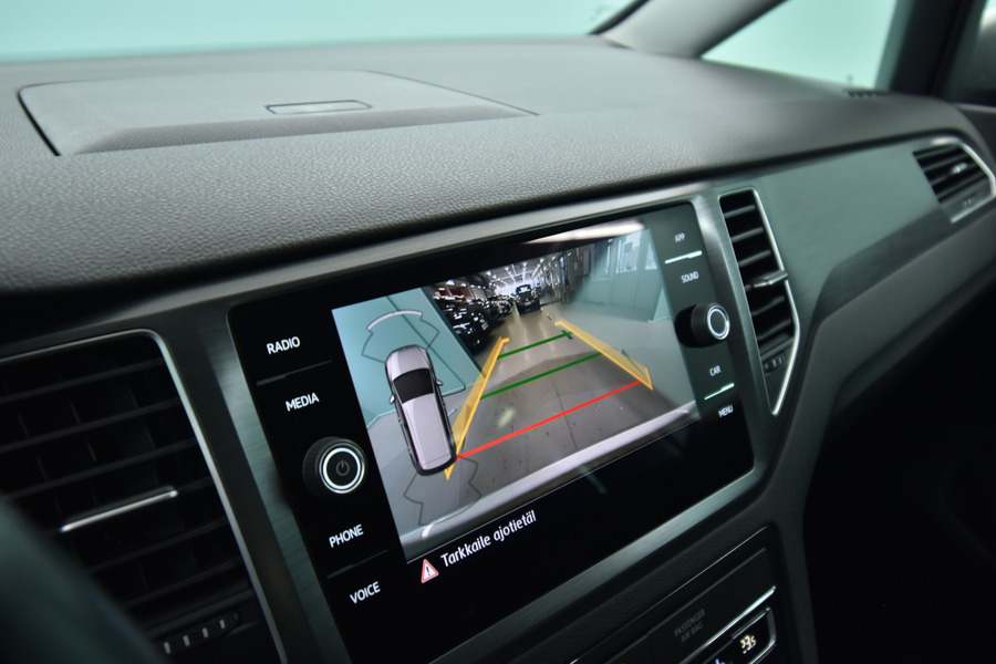 Volkswagen Golf Sportsvan vaihtoauto