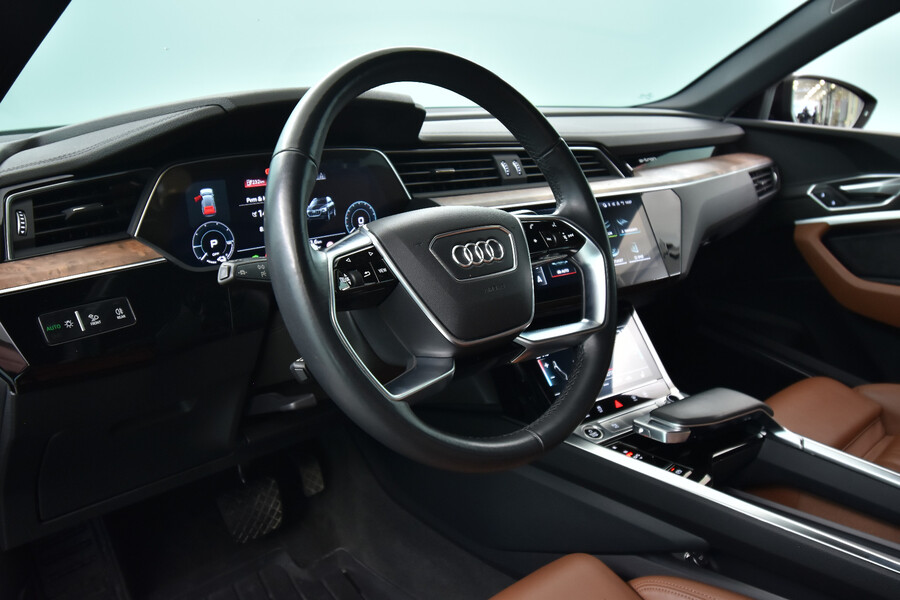 Audi e-tron vaihtoauto