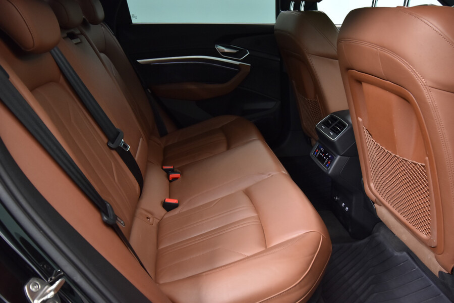 Audi e-tron vaihtoauto