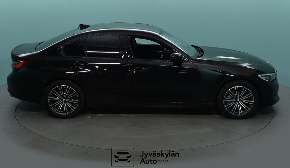 BMW 330 vaihtoauto