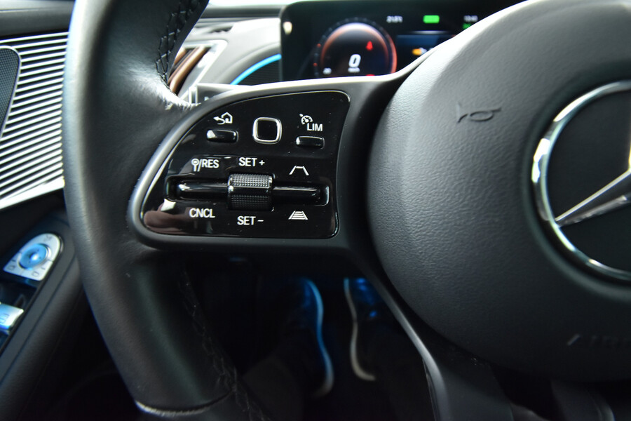 Mercedes-Benz EQC vaihtoauto