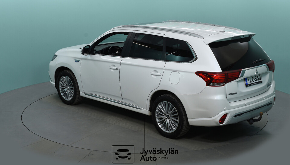 Mitsubishi Outlander PHEV vaihtoauto