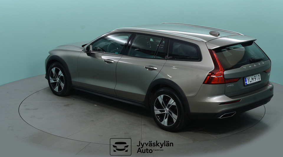 Volvo V60 Cross Country vaihtoauto