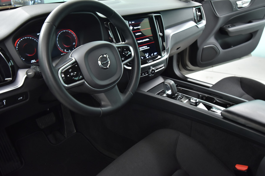 Volvo V60 Cross Country vaihtoauto