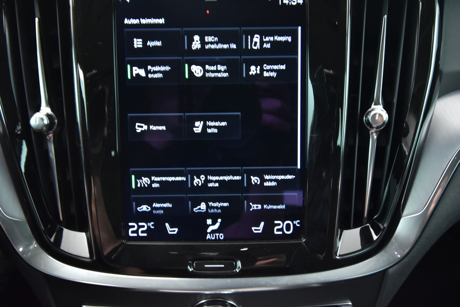 Volvo V60 Cross Country vaihtoauto