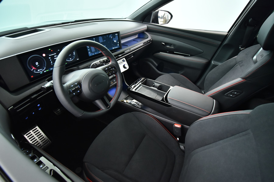 Hyundai TUCSON Hybrid vaihtoauto