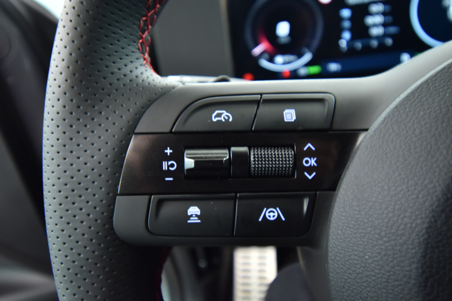 Hyundai TUCSON Hybrid vaihtoauto