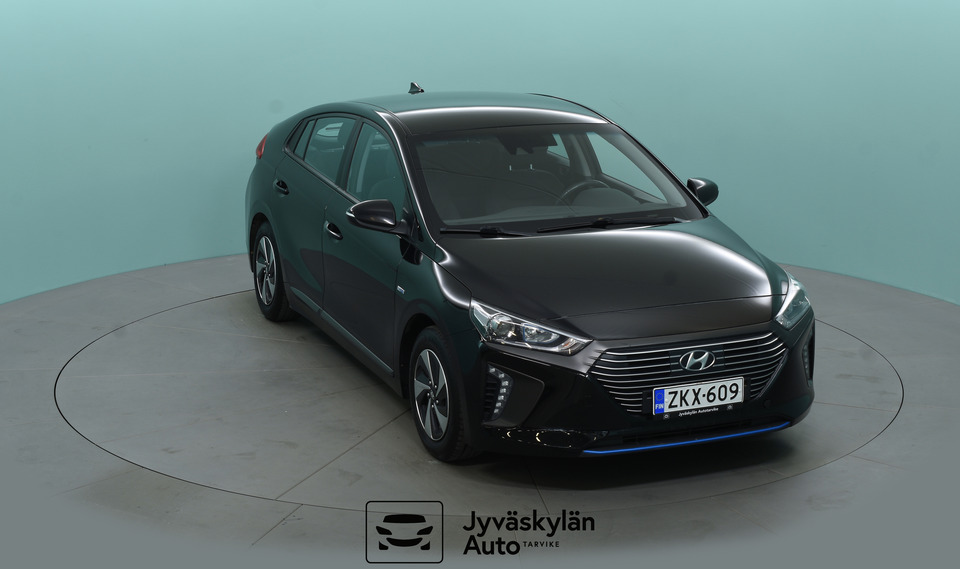 Hyundai IONIQ hybrid vaihtoauto