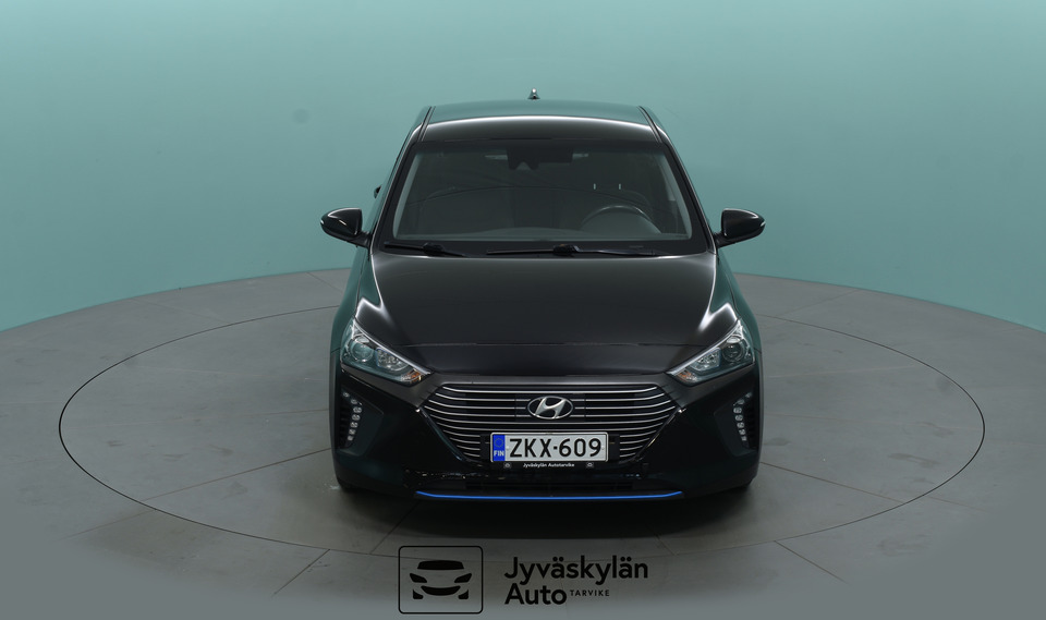 Hyundai IONIQ hybrid vaihtoauto