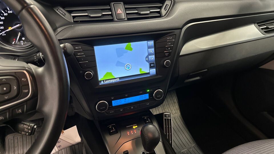 Toyota Avensis vaihtoauto