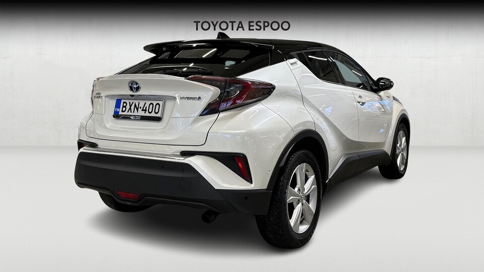Toyota C-HR vaihtoauto